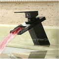 2015 neue Kugel Badezimmer Wasserfall LED Becken Wasserhahn (QH140418BF)